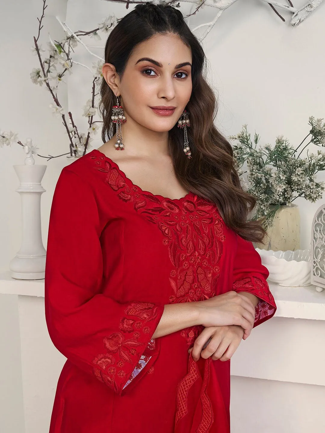 Amyra Dastur Red Floral Regular Thread Work Pure Silk Straight Kurta with Trousers & Dupatta