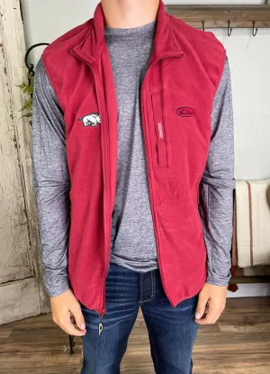 Arkansas Camp Fleece Vest in Cardinal by Drake