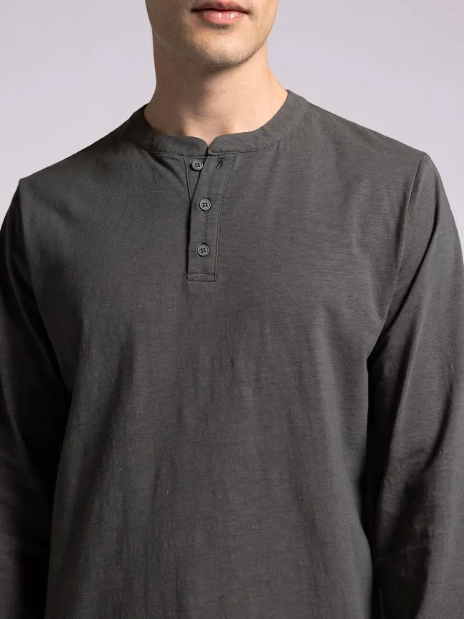 Earle Top - Long Sleeve Henley SLATE BLACK