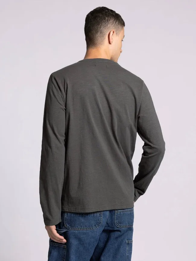 Earle Top - Long Sleeve Henley SLATE BLACK