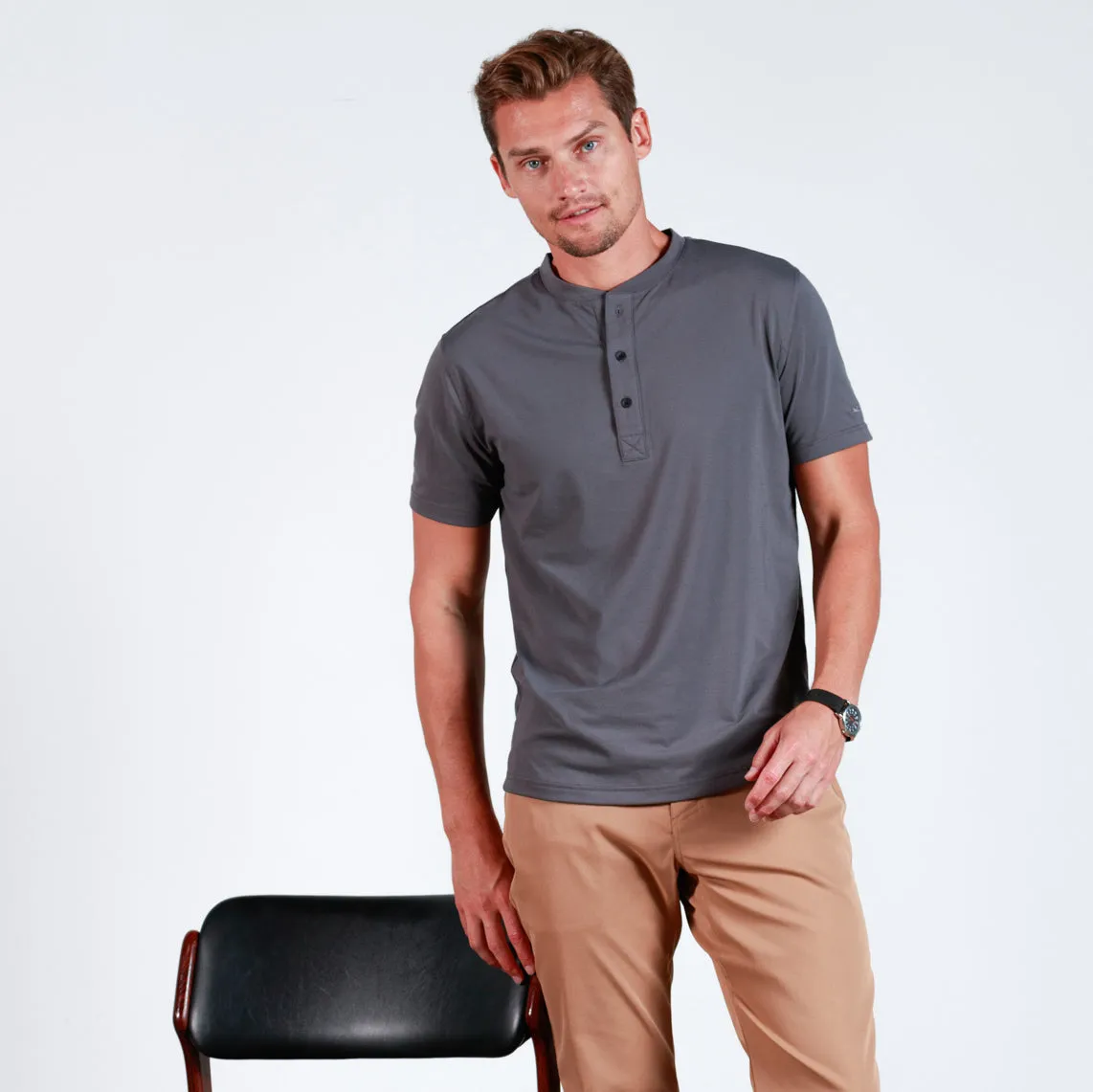 Everyday Henley Short Sleeve in Graphite