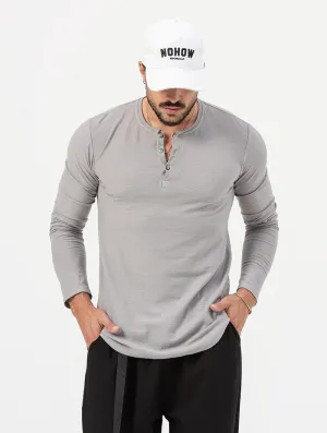 FRASER HENLEY T-SHIRT IN GREY