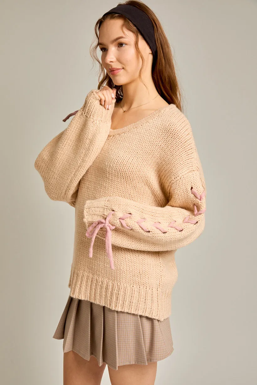 Ladies Le Lis Long Sleeved V-Neck Stitching Bow Oversized Chunky Sweater - IWT4307