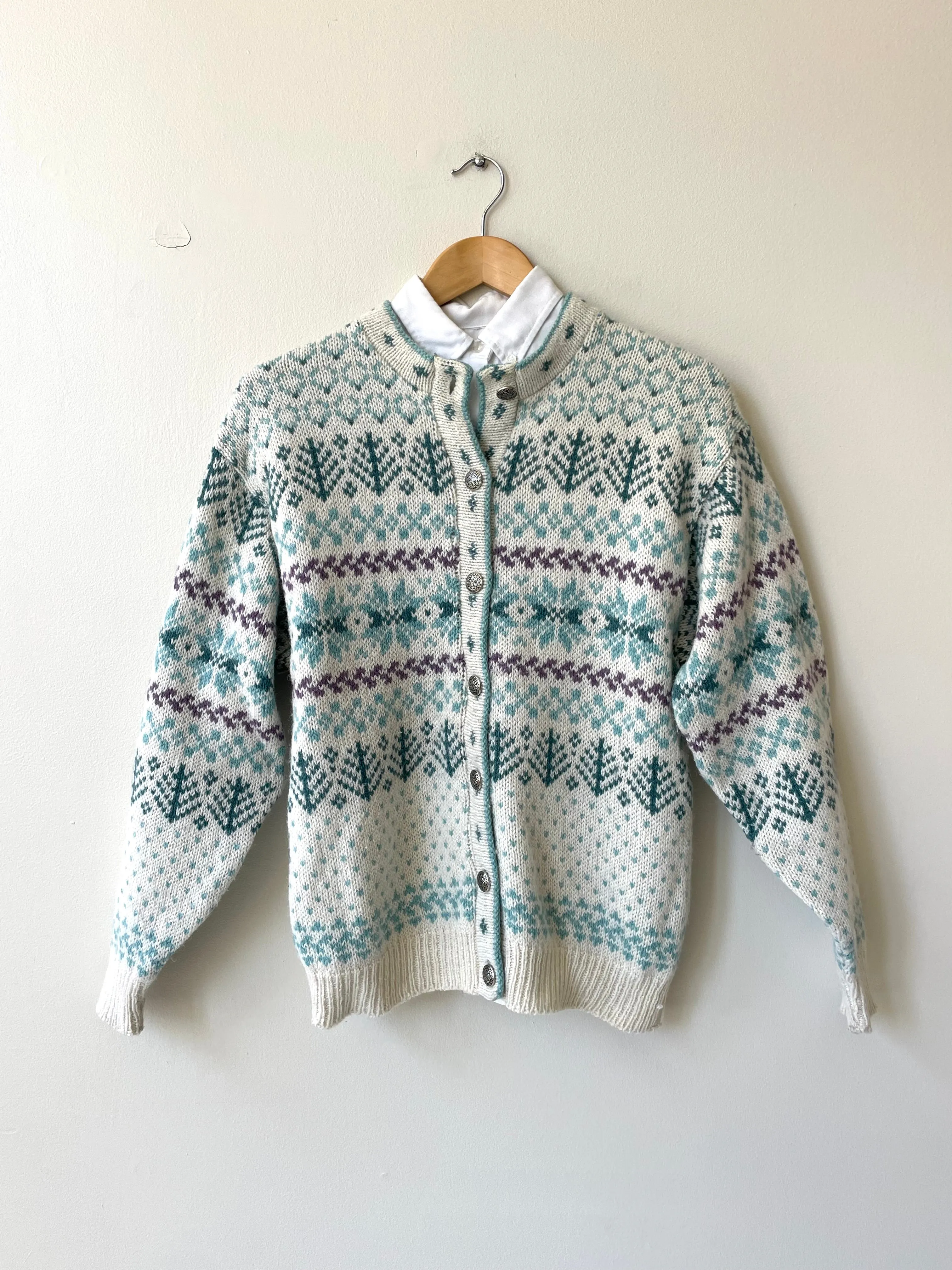 Snow Wonder Cardigan